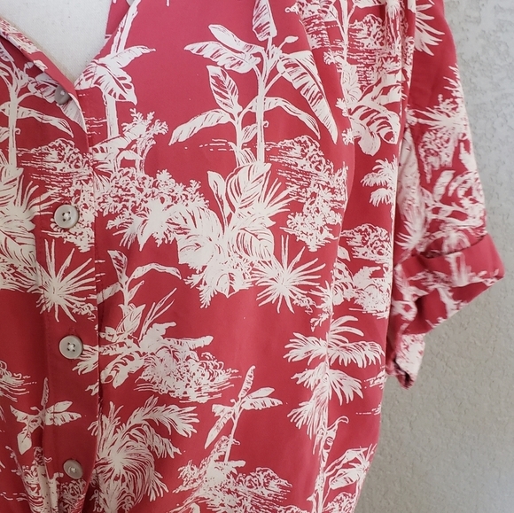 American Eagle  cropped front tie size Large - Picture 6 of 8